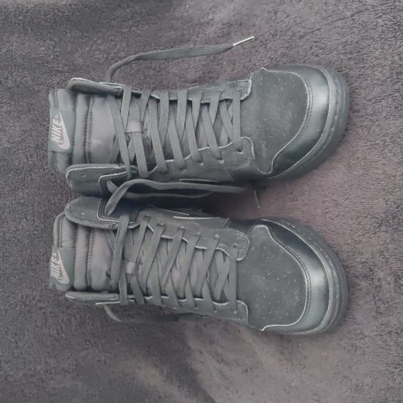 Nike Dunk Sky Hi 'Blackout' Hidden Wedge Sneakers - Picture 4 of 9